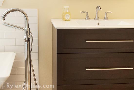Shaker Style Bathroom Vanity with Storage Cabinet
