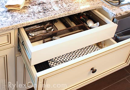Double Cutlery Kitchen Drawer with Single Drawer Face