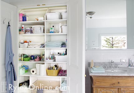 https://m.rylexonline.com/images/bathroom/bathroom-linen-closet.jpg