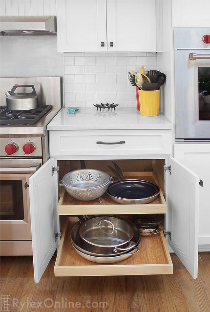 Rollout Kitchen Drawers for Pots and Pans